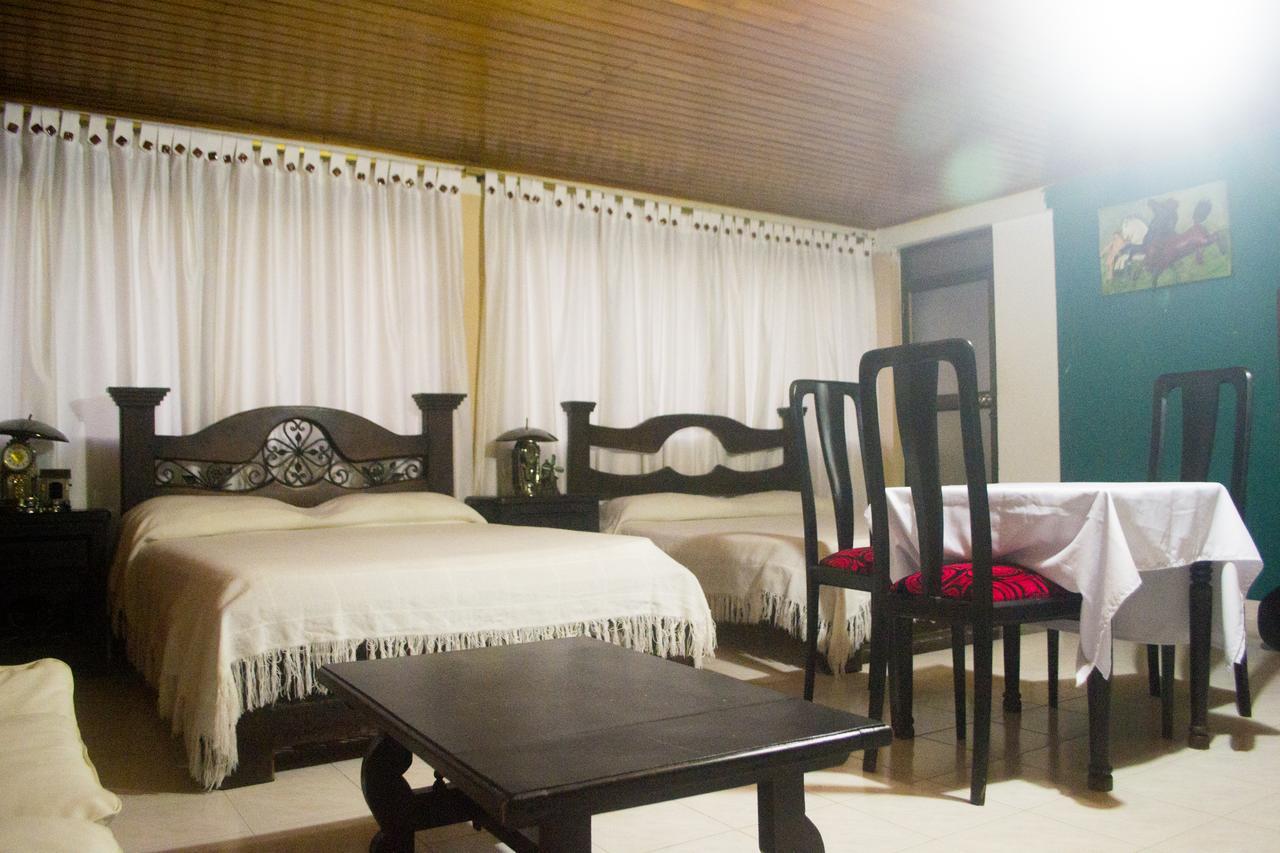 Hotel Hacienda Casa Blanca La Union  エクステリア 写真