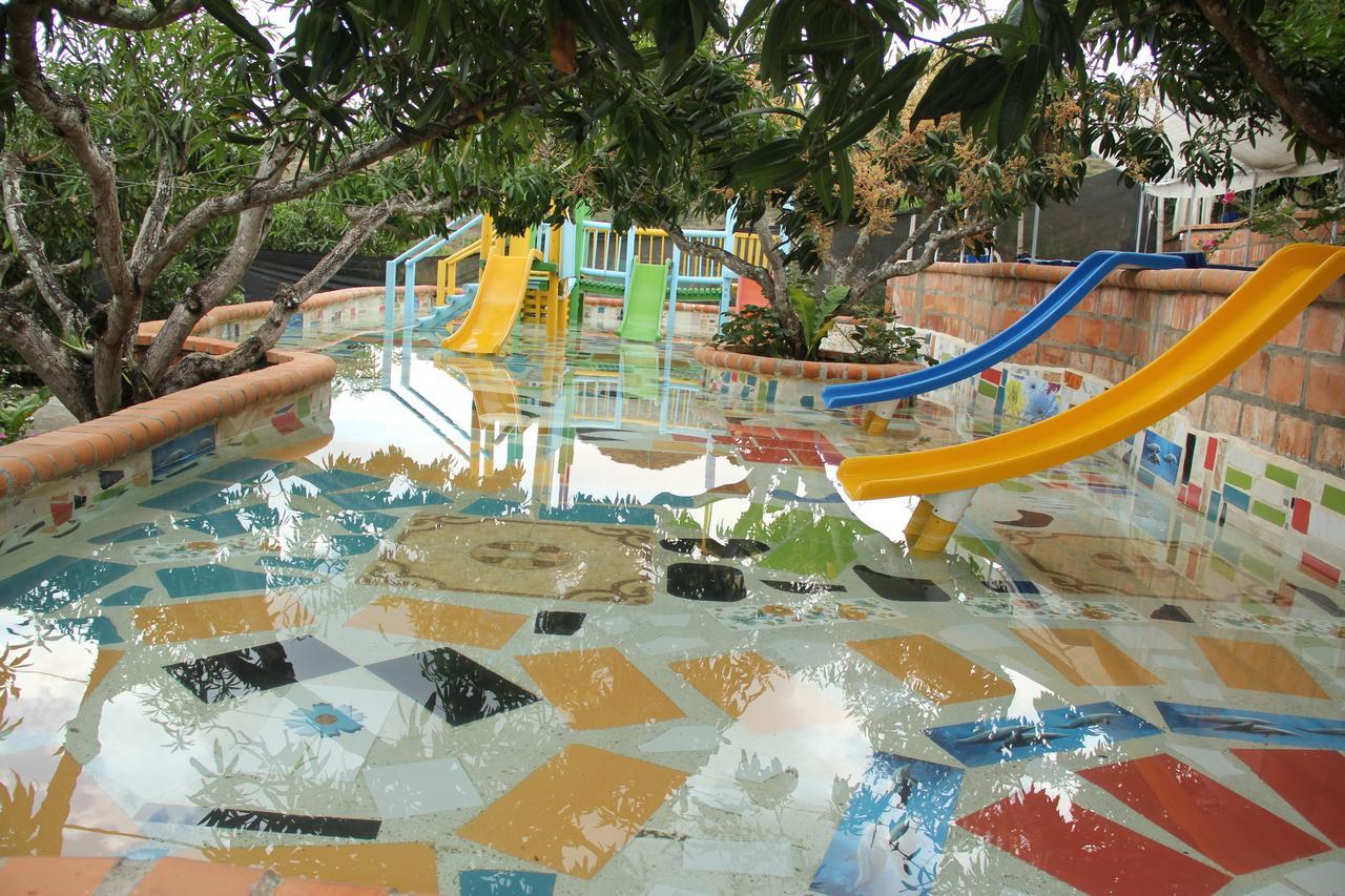 Hotel Hacienda Casa Blanca La Union  エクステリア 写真
